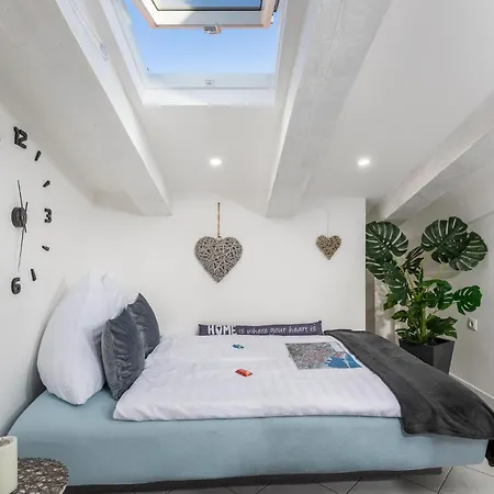 Gorgeous In With Wifi Apartment *