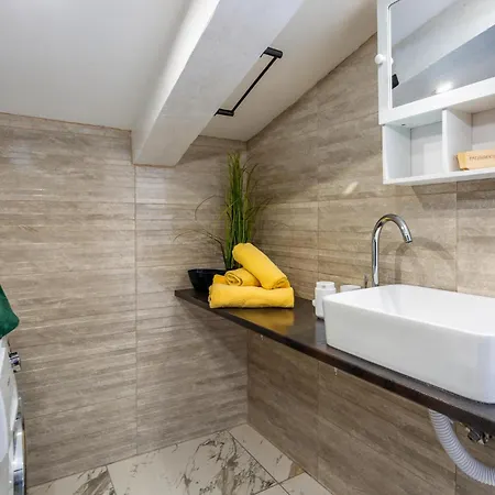 Apartment Gorgeous In With Wifi *